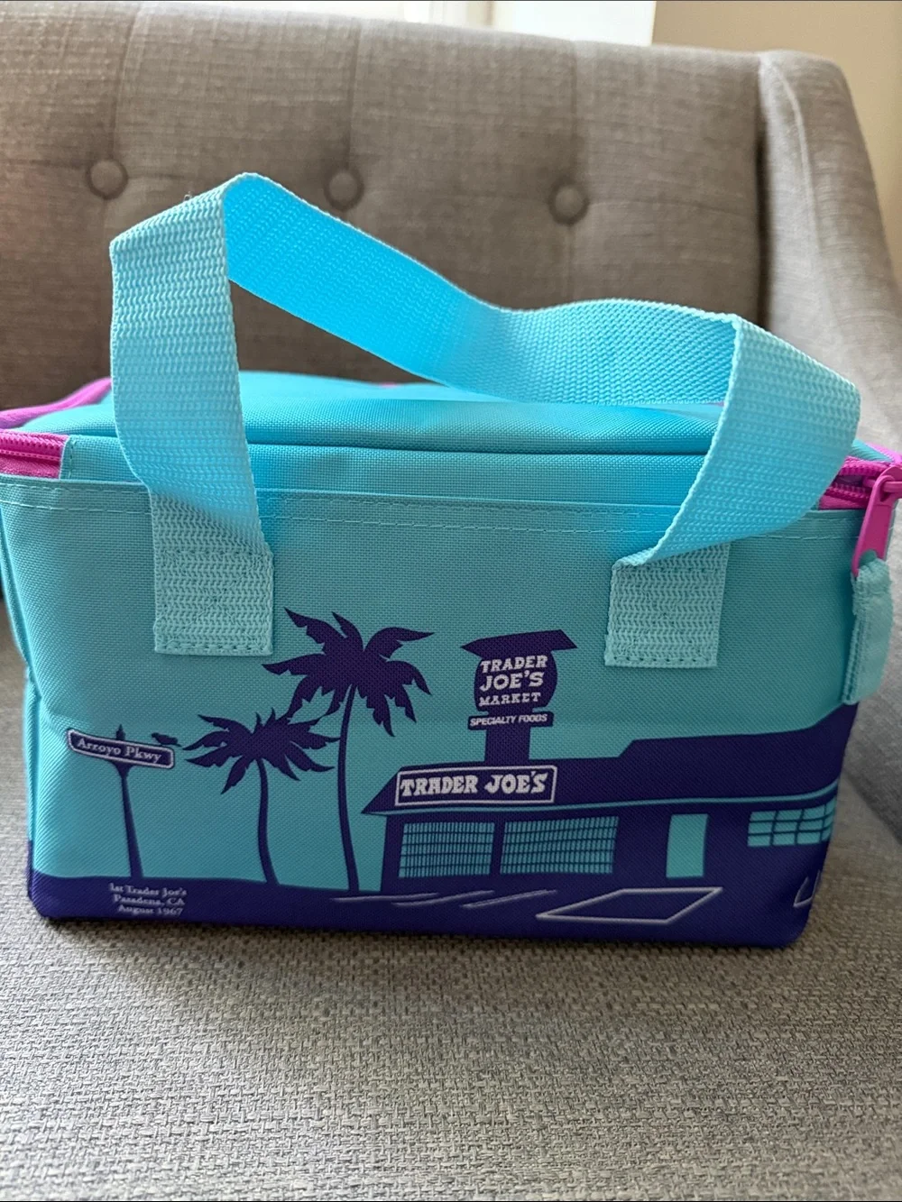 Mini Insulated Lunch Bag - Turquoise with Pink Zipper